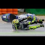 DP BBM Lucu Valentino Rossi Crash Wallpaper